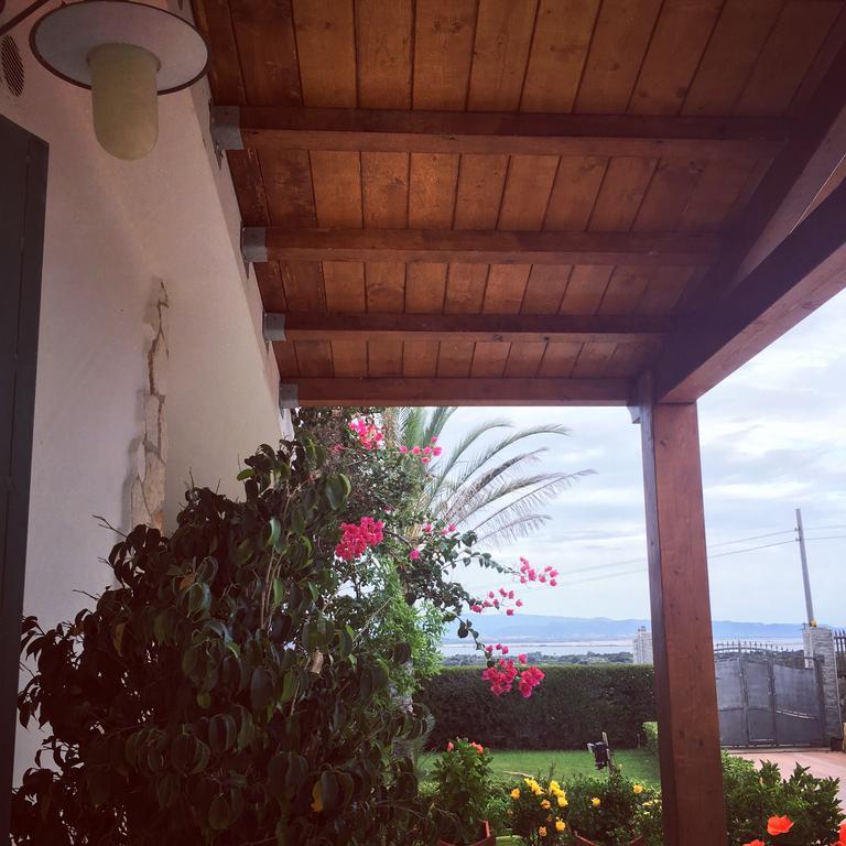Casa Vacanze SantʼAntìoco Buitenkant foto