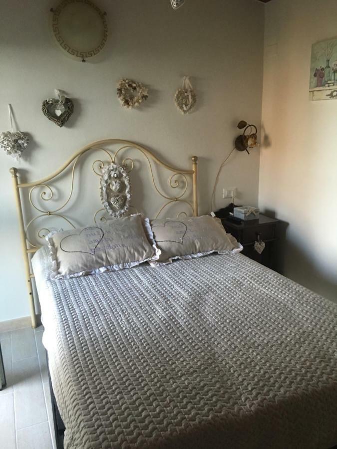 Casa Vacanze SantʼAntìoco Buitenkant foto