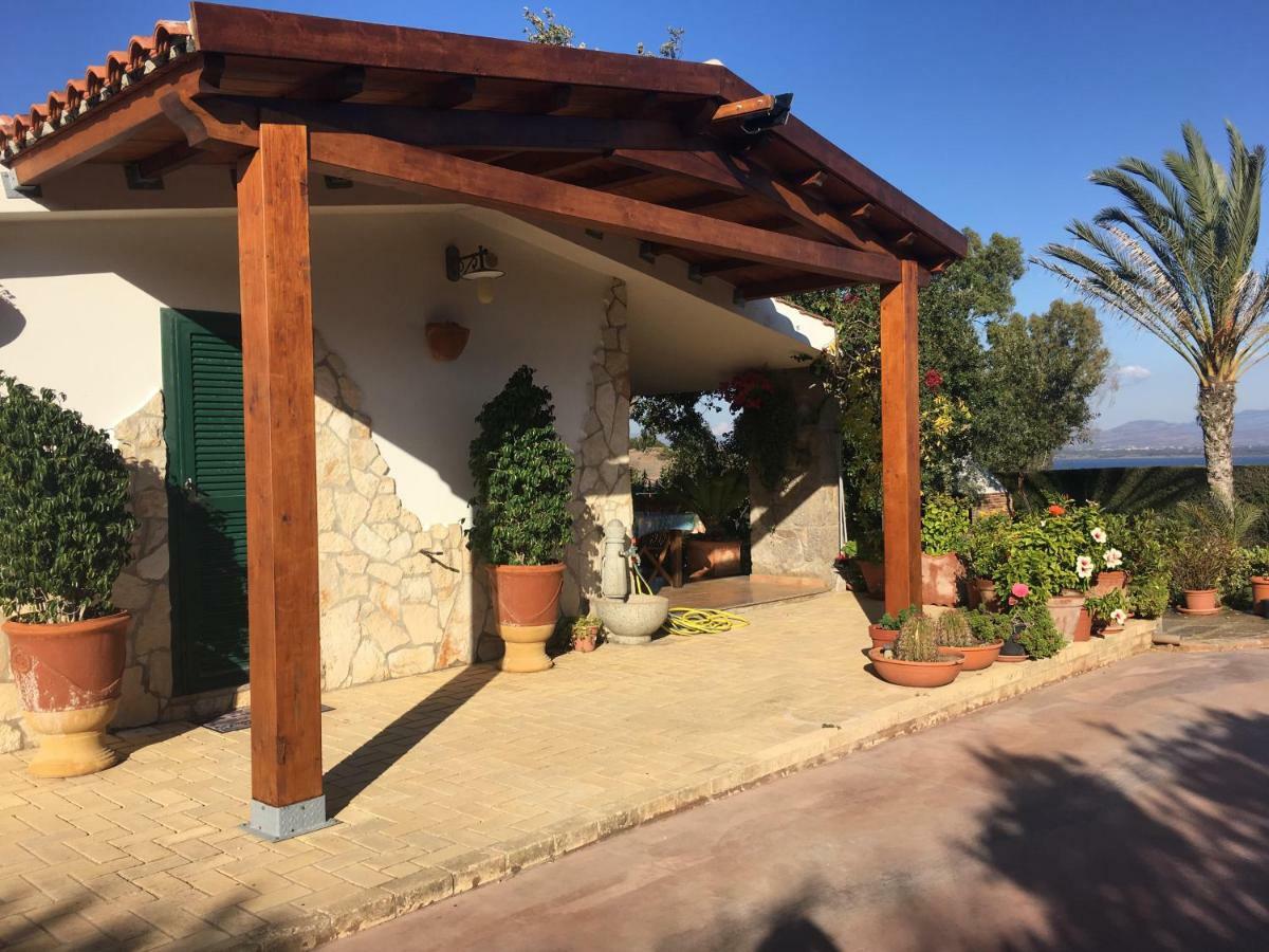 Casa Vacanze SantʼAntìoco Buitenkant foto